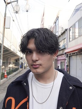 レイズ 名古屋(RAYS) 波巻きスパイラルパーマツーブロック刈り上げセンターパート h