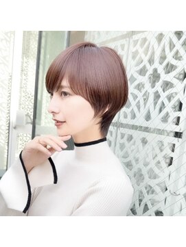 ハルキミナト ジャパン トウキョウ(HARUKI MINATO japan TOKYO) 30代40代50代/丸みショート/クビレ/前髪あり/ピンク/表参道