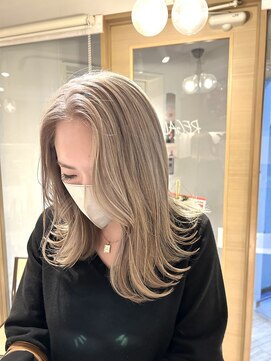 レガロ(REGALO RESORT) MAKI【ホワイトベージュ*色落ちはブランドへ】