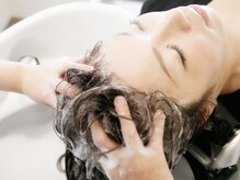 贅沢ケア♪ヘッドスパで皮脂汚れスッキリ解消！！