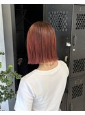 レッドカラー暖色カラー赤髪ダブルカラー切りっぱなしボブ外はね