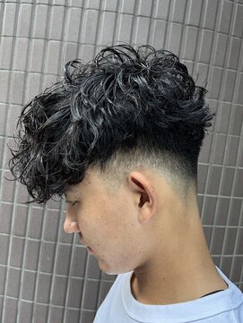 ナム 松戸(NAM) MEN’S HAIR/サーフカール/刈り上げセンターパート/松戸