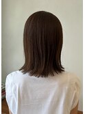 外はねボブ+透明感と艶のシルバーアッシュ