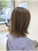 【お客様スタイル】明るめプラチナベージュ×柔らかミディアム