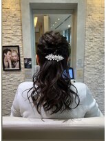 ヴィサージュプラス(VISAGE plus)&nbsp;お呼ばれハーフアップ