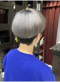 シルバーグレー/刈り上げ女子　岩崎錦糸町