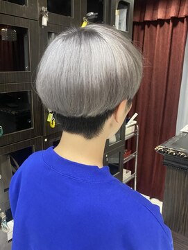 プライズ 錦糸町北口店(prize) シルバーグレー/刈り上げ女子 岩崎錦糸町