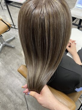 プライズ アイリス 池袋東口店(prize Iris) 白髪ぼかしハイライトケアカラー池袋