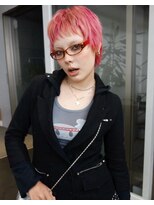 レコ 渋谷(LECO)&nbsp;ライトネオンピンクショートレイヤーハイトーンケアブリーチ