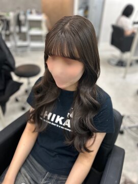 マーシュ 梅田(marshu) Olive greige/レイヤーカット/韓国巻き