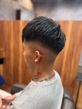 バーバークエスト(BARBER QUEST) スキンフェード