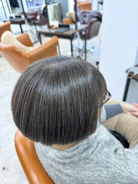 リシャルム 新保店(Re charme) 【自然なまとまり】上品グレイカバーボブ