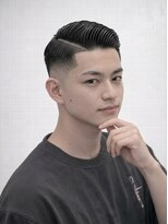 ゼロスバーバー(0's BARBER SHOP)&nbsp;ツーブロック×フェードカット◎グレイヘア×カジュアル