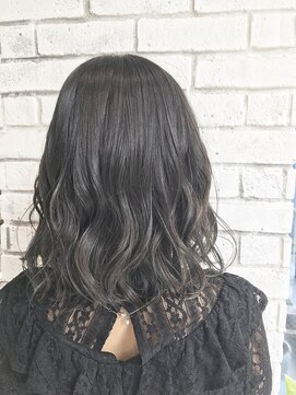 フェリア 渋谷(Feria) 【 filo by Feria 渋谷】☆グレージュ☆Gishi