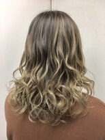 エム インターナショナル 白岡 キュート(EMU international CUTE)&nbsp;イメチェン＊ミルクティーカラー★白髪を活かすカラーも可★白岡