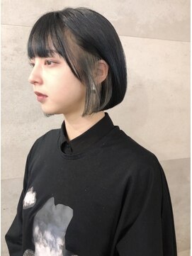 黒髪インナーカラーボブ ミニボブ インナーハイライト L アミリ Amili のヘアカタログ ホットペッパービューティー