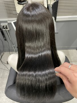 ジーナ 博多(Zina) 小顔セミウェットウェーブピンクベージュハイライトカラー