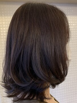 ジェニュイン(GENUINE) ミディアムヘアー