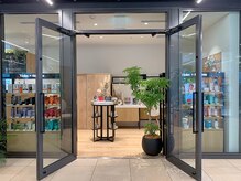 ［横浜駅直結/Newoman横浜3F］ケラスターゼが提唱する真のラグジュアリーサロンで最上級の癒し空間を提供♪
