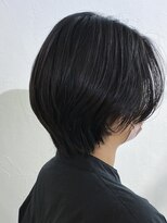 ニュイ(nui.)&nbsp;軽さのあるショート/ネオメテオストレート