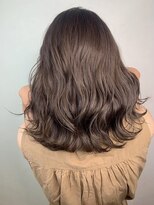 アンダーバーホワイト 泉佐野店(_WHITE)&nbsp;☆ ハイライトカラー　ケアブリーチ　ダブルカラー　イルミナ