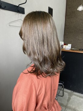 カンナカンナ 三佐店(cannaCANNA) カーキーベージュで秋カラーに