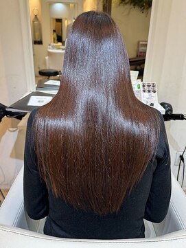 メゾンe.m.a(MAISON e.m.a) 髪質改善縮毛矯正◎ロングレイヤーでさらツヤ美髪