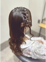 モナルダ(Monarda)&nbsp;10代20代30代/ヘアセット/結婚式/パーティ【岡山】