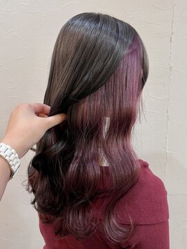 キャラ 池袋本店(CHARA) アルティストカラーで叶うピンクインナーカラー