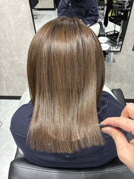 リル(RiLU) 洗ってもすぐ取れない6ヶ月待つ縮毛矯正