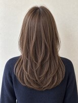 ベルス(bellus)&nbsp;顔周りフェイスレイヤー×柔らかセミロング　20代　30代　40代
