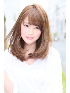 ロエナ(ROENA) 20代30代40代50代小顔カット黒髪ワンレンボブルフネビージュ前髪