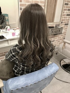 イズ 札幌店(is) グレージュグラデーション