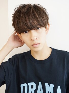 フィフス(fifth) くせ毛風パーマ×マッシュショート