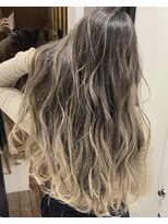 アライブ キチジョウジ(ALIVE Kichijoji)&nbsp;ALIVE吉祥寺 夏のイメチェンバレイヤージュフォギーベージュ