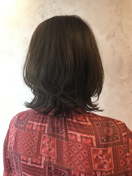 ナトゥーラ 一宮(NATURA) フワッと段入れウルフ　8月スタイル