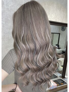 ルーゼン(LUXEN) 【LUXEN】ミルクティーアッシュ×ハイライト×ローライト☆