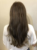 カミビト マヴィー(kamibito mavie)&nbsp;透明感ハイライト×グレージュカラー