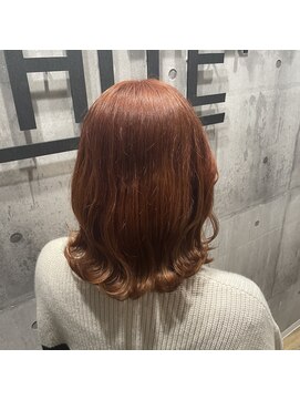 アンダーバーホワイト 南海難波店(_WHITE) オレンジカラー