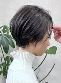 ★束感ショート　大人可愛いショートヘア　ハンサム
