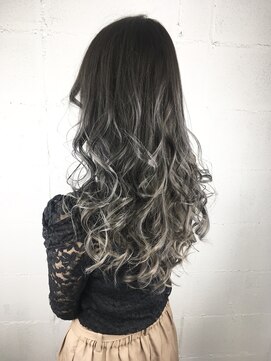 エン(en) グレーシルバーバレイヤージュカラー