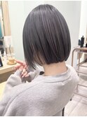 《kaito》シルバーグレージュ × 切りっぱなしボブ