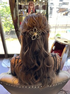 グリッツ (GLITZ) ハーフアップ ロング パーティーヘア