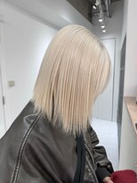 ペレ 渋谷(PELE) イメチェン/ホワイトブロンド/外ハネボブ/ワイドバング/渋谷