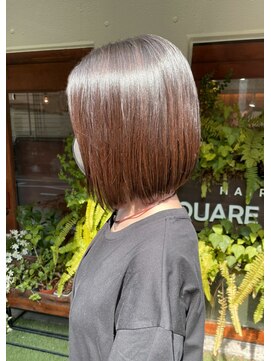 スクエアウーノ 博多(SQUARE*UNO HAKATA) 大人前下がりボブ