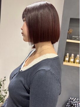 ラミエバイメルト 下北沢(lamie by melt) ミニボブショートぱっつん前髪ブリーチなしダブルカラーレッド