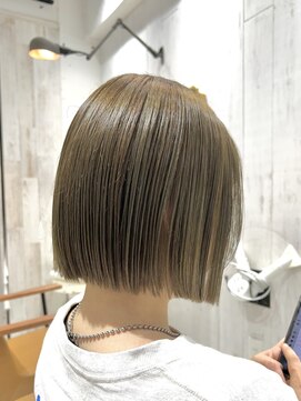 リビュー(re view) 《MIRU》ヘイリーボブ/エクストラアッシュカラー