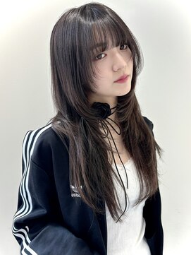 ユーフォリア 新宿通り(Euphoria) ハッシュカット/暗めカラー/韓国レイヤー/ロングレイヤー