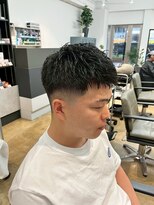 オゼル(OZEL)&nbsp;【センターパートマッシュ】抜け感×色気を纏う上品メンズカット