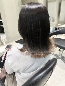 リー 尼崎(Lee) インナーカラーベージュ×ダークグレー